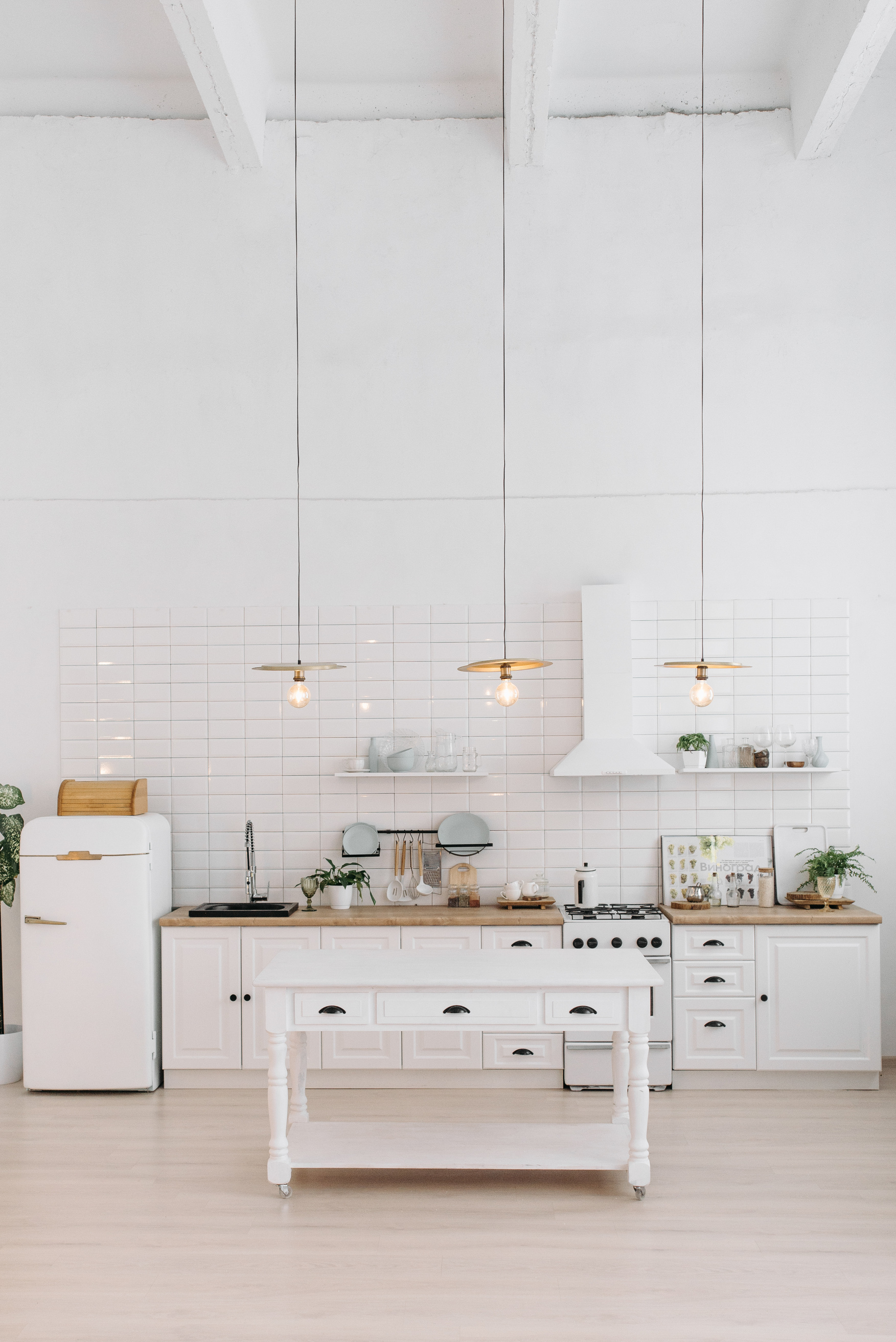 White Kitchen 
